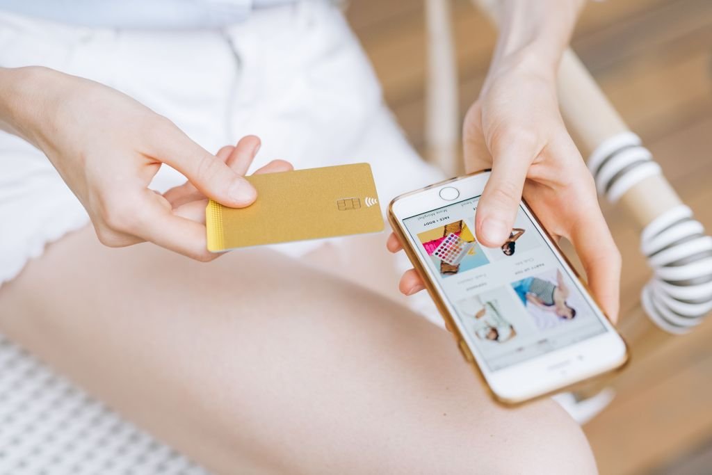 The Average American Spends $3,045 a Year on Impulse Buys. I Almost Became One of Them Last Week.