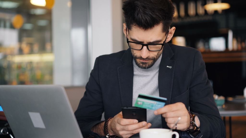 Why I Used to Avoid Opening My Own Bank App — Even Though Looking Never Actually Hurt Me
